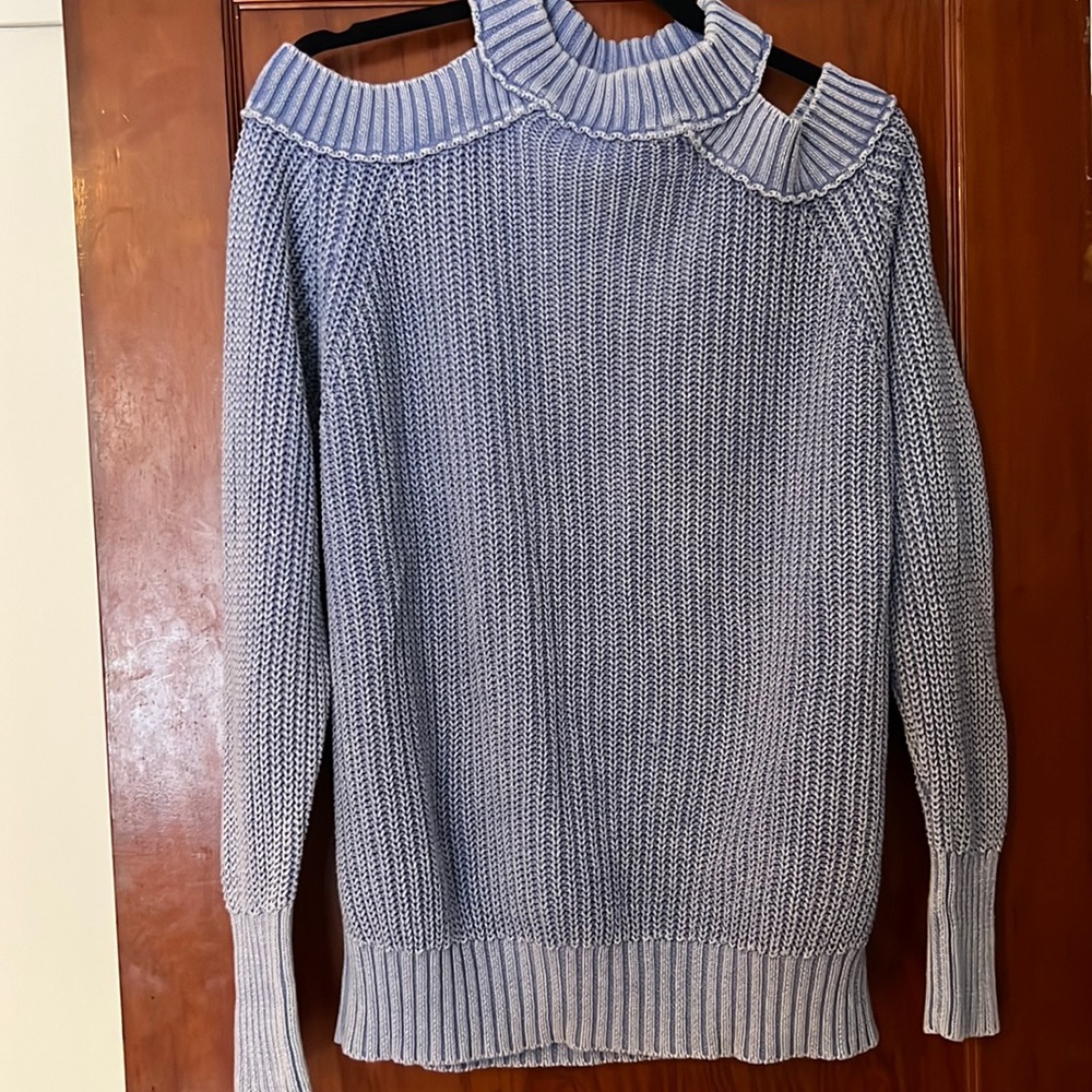 Blue cutout shoulders and back free people sweater!